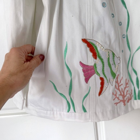 Quacker Factory Embroidered Jacket 1X White Fish Sea Life Tropical Beach Sequins - Picture 5 of 16
